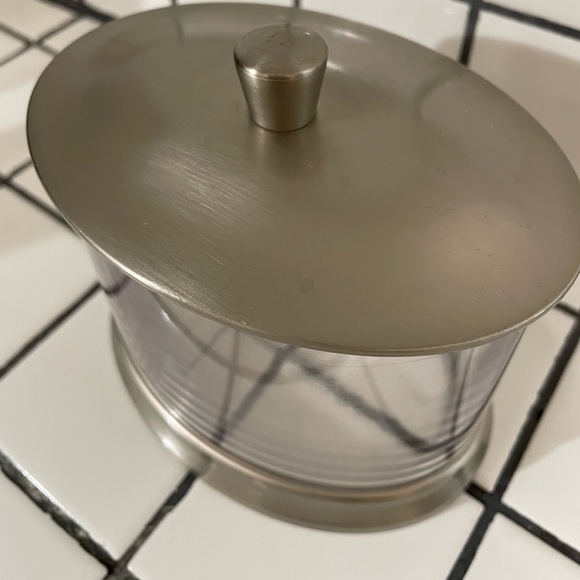 Bed Bath Beyond bath storage - Picture 2 of 5